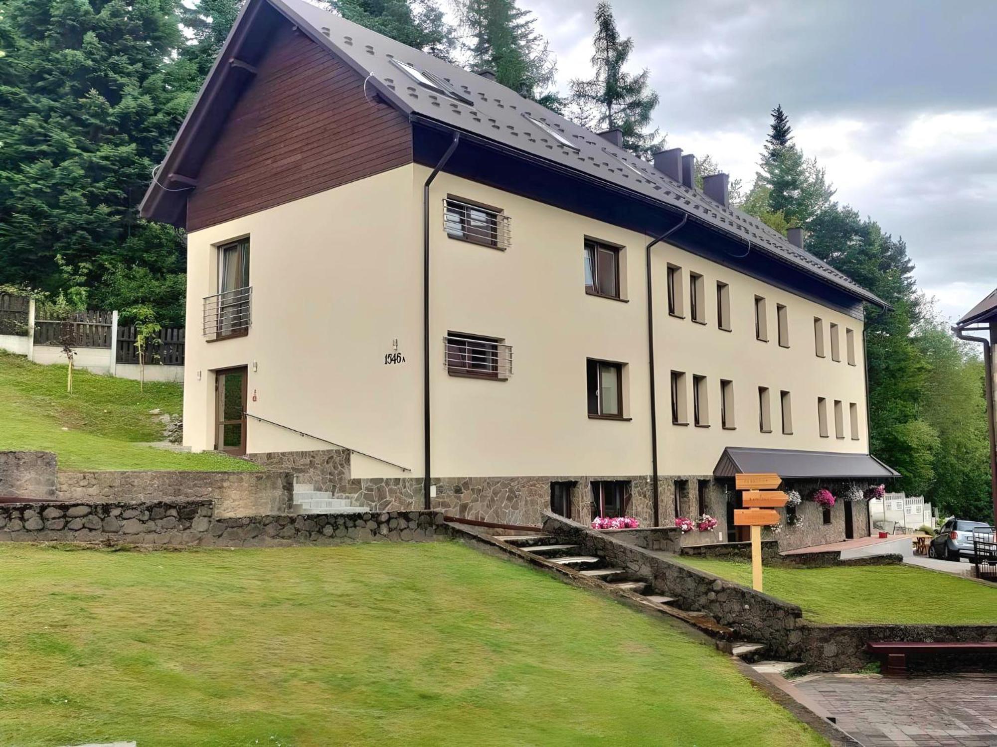 Karmelitanski Dom Goscinny Zawoja Dış mekan fotoğraf